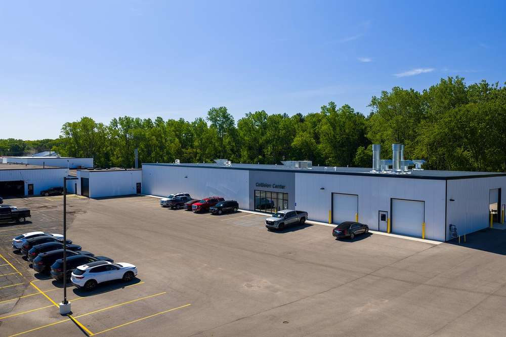 The Collision Center building and customer entrance at Jim Winter Auto Body, 3303 W. Michigan Ave, Jackson, Michigan
